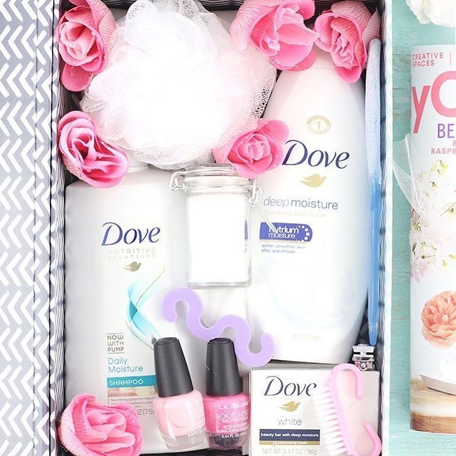 jawdropsph's tweet photo. Spa in a box. 
 
Cool Gift idea right?
 
Kindly send a DM/WhatsApp to order yours  
  
 #jawdropsph #lagos #ph #abuja #order #legitphvendor #tacha #lovelanguage #love #language #mercylambo #mercy #chic #bbn #giftstore #giftbox #onlinegiftvendor #giftvendor #phconnect #phvendor https://t.co/LkY3vtC6Cg