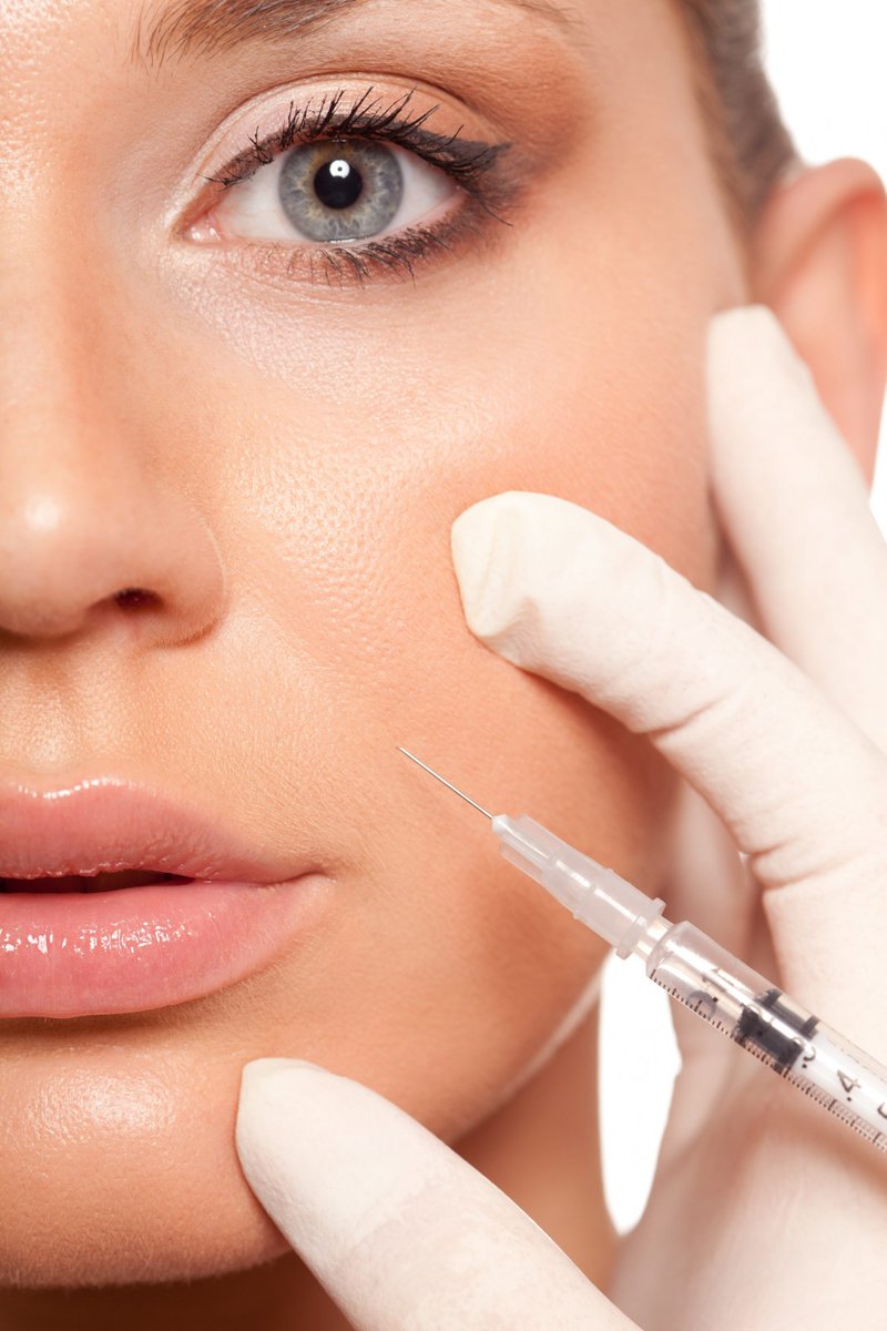 SkinBodyRenewal's tweet photo. 1. LIFTING
As part of the  ageing process, sagging skin &amp; tissue give our face an almost unnatural hardened appearance over time -https://t.co/TGeQlGzkEC
2. PLUMPING
Facial volume loss occurs with ageing leaving the face looking  gaunt. 
#SkinRenewalSA #fillers #injectables #skin https://t.co/WL18cAFh75