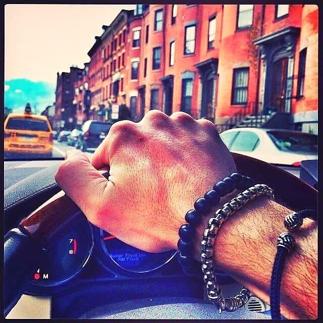 jks__rockstar's tweet photo. #ThrowbackThursday am particularly fond of this pic .. imagination in overdrive
#jordanknight #nkotb #goodgrip https://t.co/93HsJWAd14