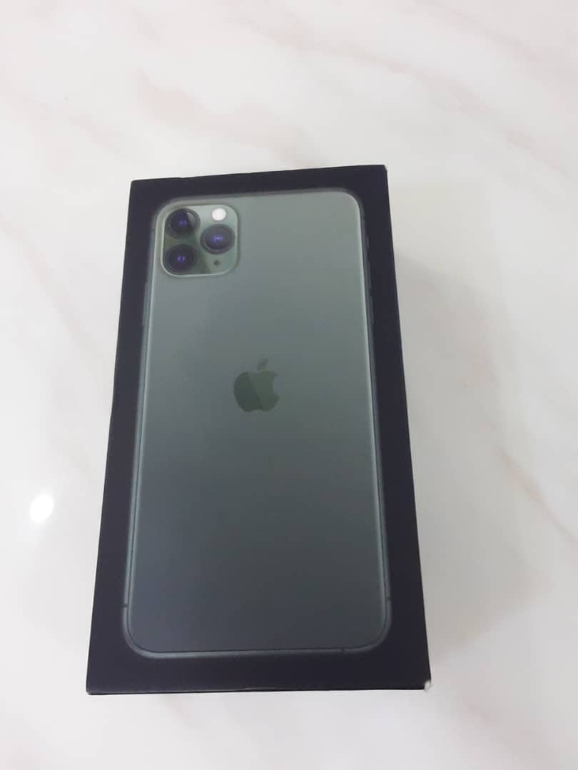 Flexmobile3's tweet photo. @Awhyt IPhone 11pro Max 64gb dm for best price... 
@Awhyt good work.. https://t.co/rcg4nekvvT