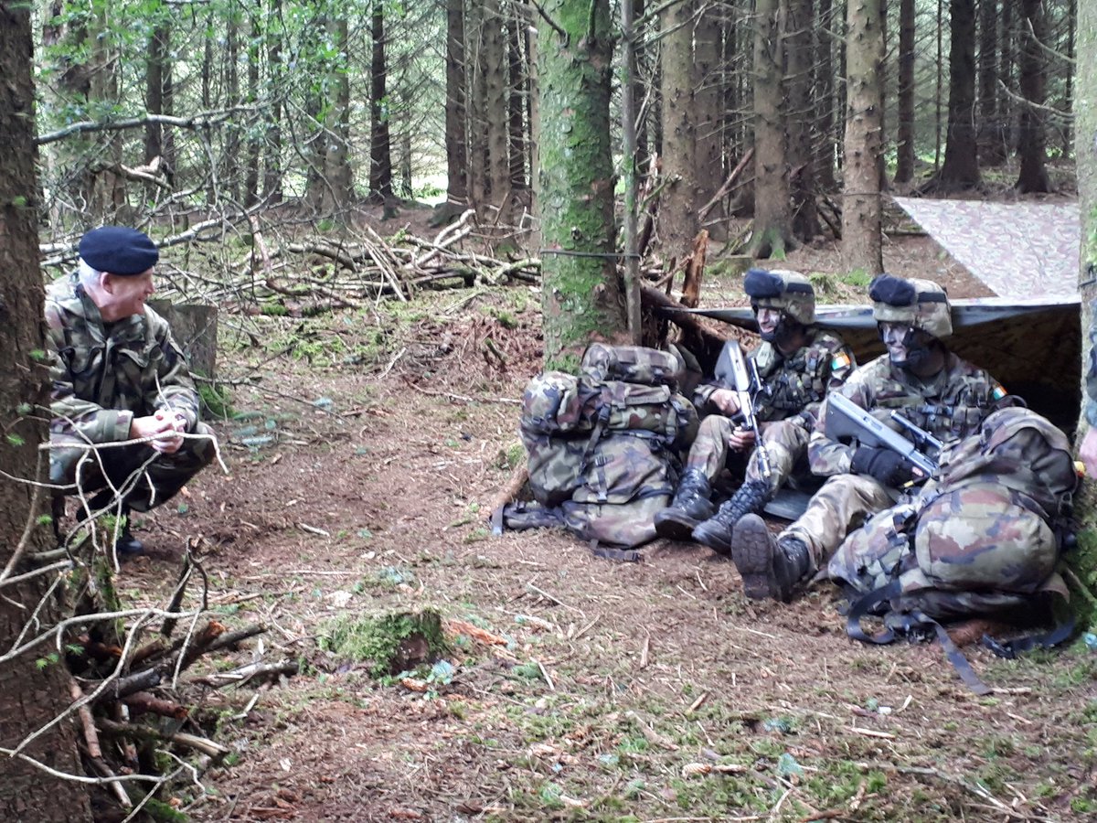 6_Inf_Bn's tweet photo. Over the past week our 2 star trainees have been on tactical exercise. @2BdeGoc visited their forest base camp.  Troops exercised in water insertion, long range patrols, recce and offensive ops. These are basic Infantry skills, The Combat Arm of every Force #strengthenthenation https://t.co/tZOwKObr9v