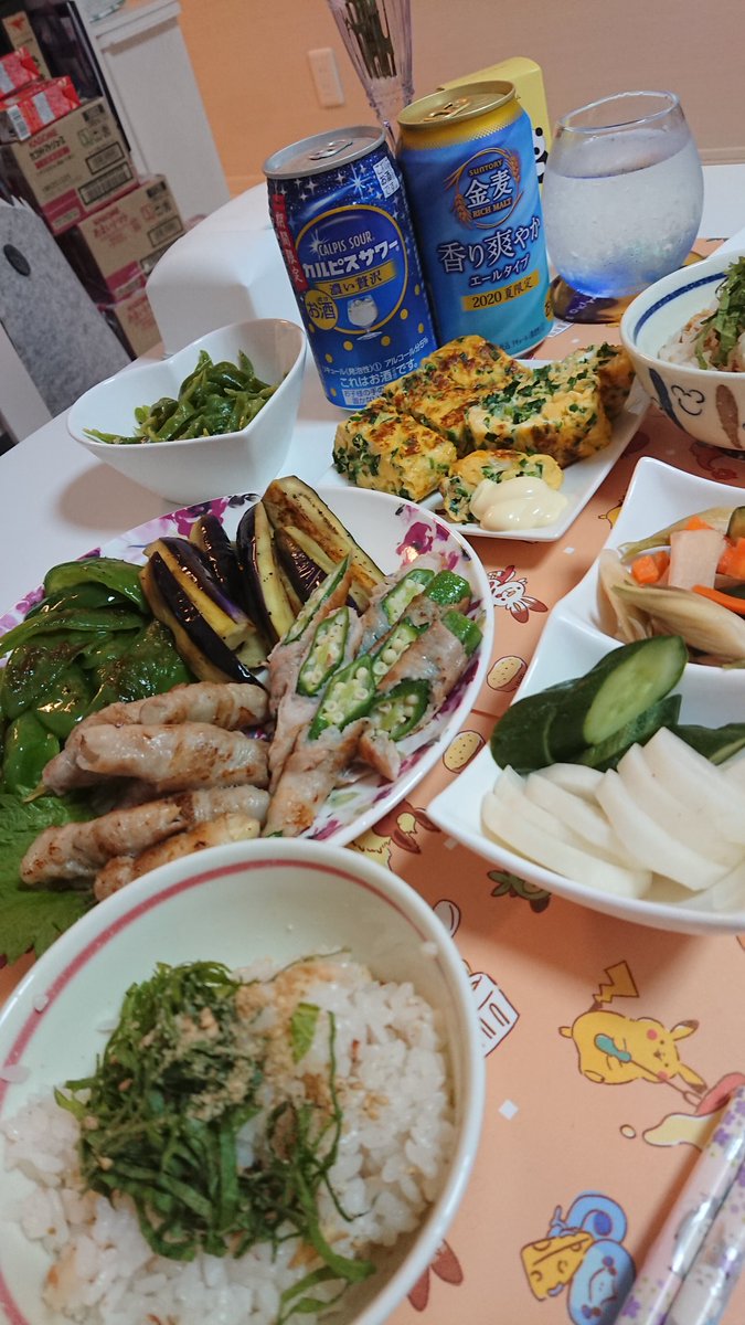 ret0honey's tweet photo. カンピロバクター腸炎でつらかったけど、その間にツイステをダウンロードしたら沼が深すぎてどきどきする(><) https://t.co/0ixA7mp5jx