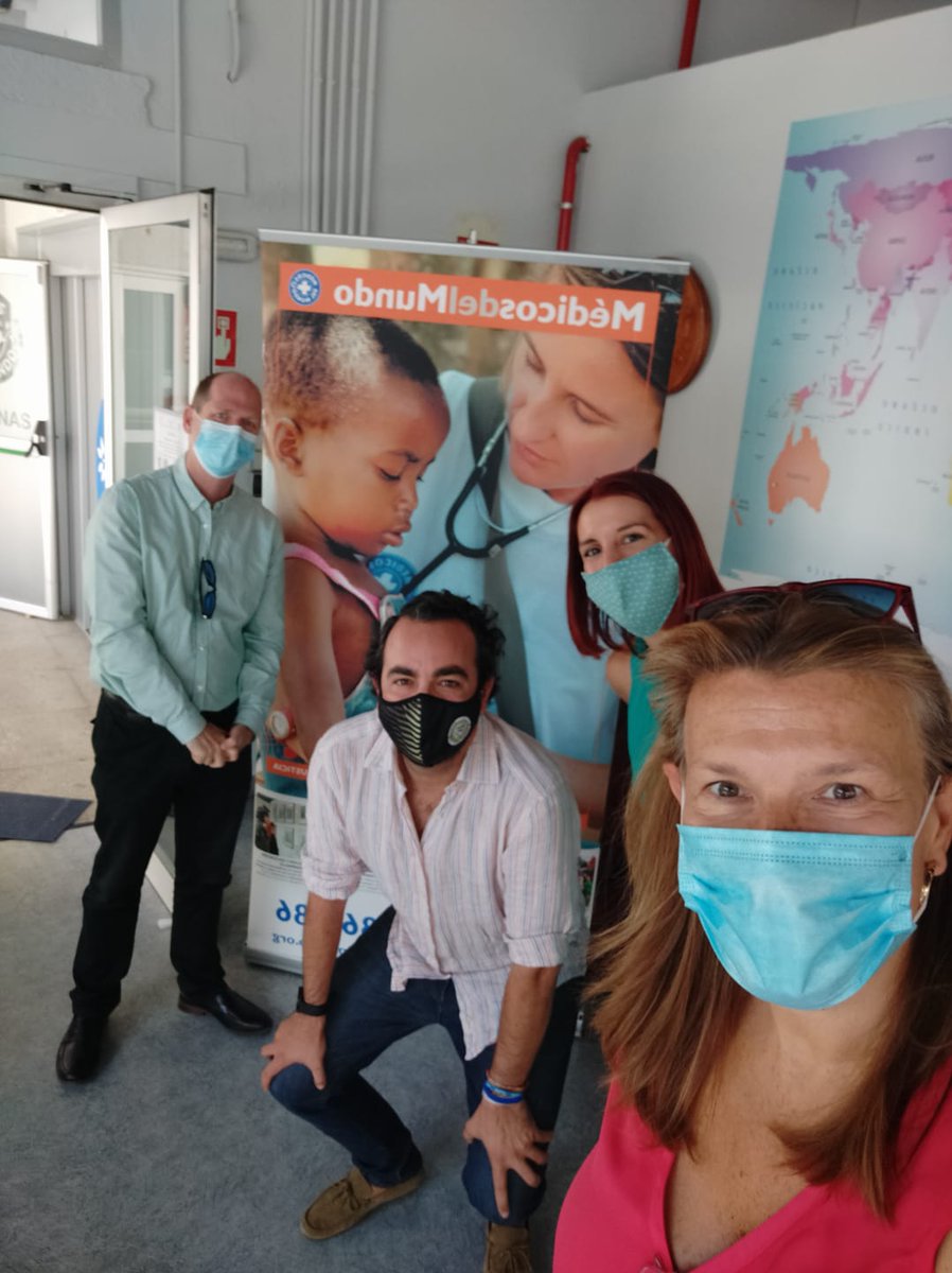 MariaSGrela's tweet photo. Un privilegio acompañar a @ViajeCurro hasta la sede de @MedicosdelMundo para entregar la donación recaudada con su viaje virtual solidario por 37 maravillosos destinos. https://t.co/xpBEZ66Fzt #YoViajoConCurro https://t.co/EvP5wKH93P