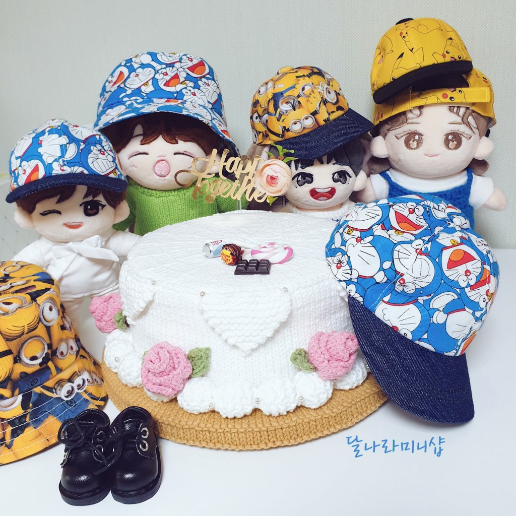 moonland_mini's tweet photo. 🎉600팔 축하이벤트🎉
방법))RT+팔로우😉
추첨을 통해 도라에몽/피카츄 모자중 (디자인랜덤) 보내드려요~~~♡
천천히 꾸준히 달려가는 달나라미니샵 입니다~ 달나라앤의 유튜브영상도 많이 아껴주세요💓#인형모자커스텀 #인형모자제작 #주문제작 #국내생산 #고급퀄 #20센치인형 #아이돌인형 https://t.co/wRjEiXJb6K