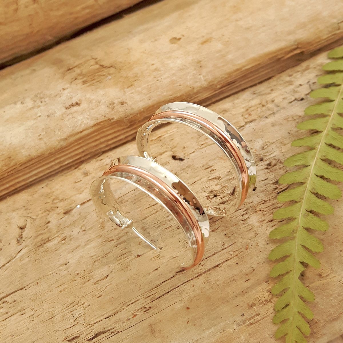 Palenquejewels's tweet photo. Opposites attract! - https://t.co/leKvgaPOoU Meet the Duo collection, a gorgeous fusion of copper and silver! Perfect for everyday wear, this will be your new favourite... https://t.co/Rjky5HRn1B #copper #silver #duocollection #cuffs #york #edinburgh #jewellery #jewellers https://t.co/RxhSueI5W2
