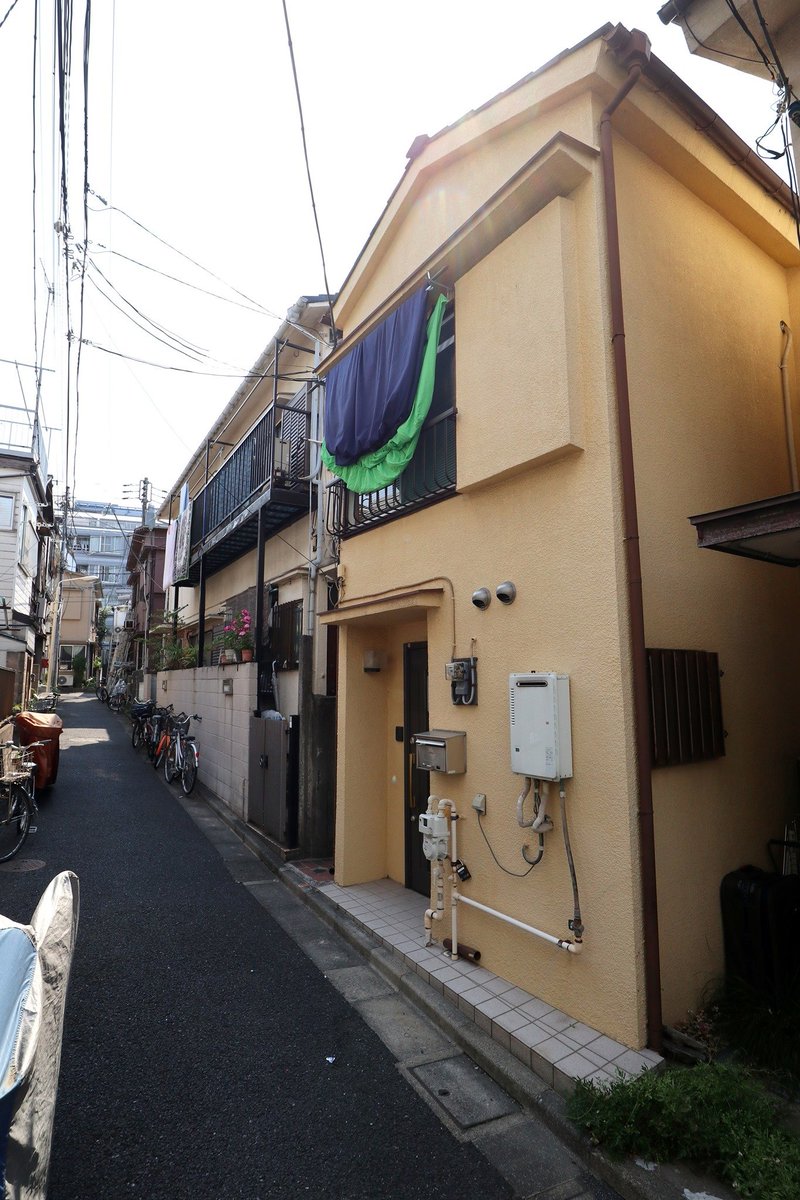 hatagaya, tokyo, japan.when we came back to tokyo we lived in a little yellow house for 6 months that we found on craigslist. it was old, but charming. the lady across from us was full of sunshine. it was a nice stay.