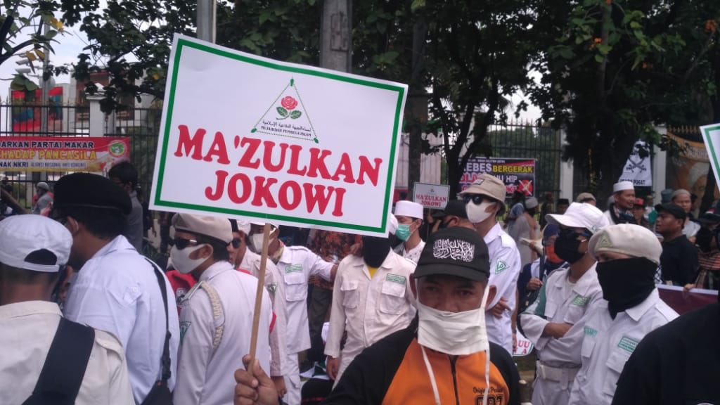 kikasyafii's tweet photo. Sakit hati memang obatnya susah, bisa bikin sakit jiwa. #HTILaknatullah https://t.co/uDcSOMeYkA