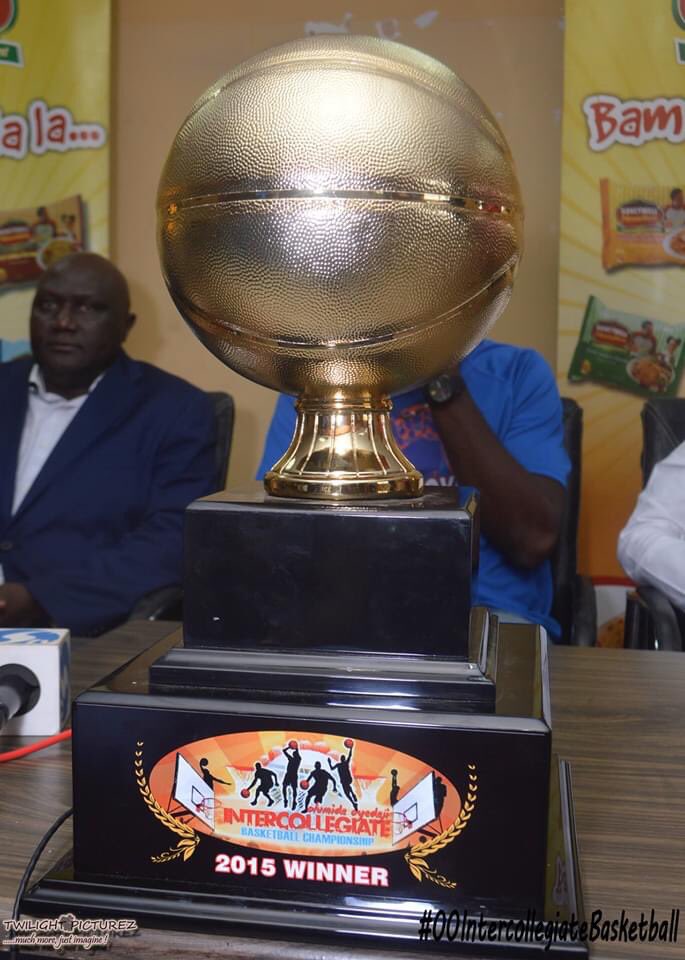 BballNaija's tweet photo. The official trophy of the first edition of the Olumide Oyedeji Intercollegiate Basketball Tournament was unveiled on this day in 2015. 

Time does fly. Big ups @olumideoyedeji1 

#ThrowbackThursday #IntercollegiateBasketball https://t.co/GUTaGfl9fM