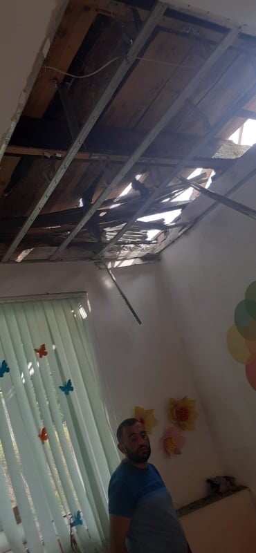 A picture of the kindergarten of Aygepar vlg taken exactly a week ago and after #AzerbaijaniAggression.

Azerbaijan is grossly violating international law by targeting the civilian settlements of the bordering villages.

#TavushStrong