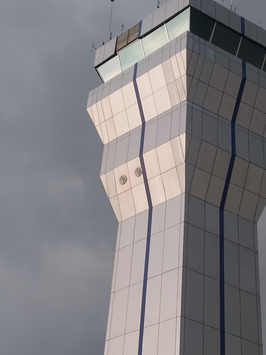 flyAPM's tweet photo. #ICYMI hace unos momentos en #Querétaro #QET #MMQT @AIQ_MX
MMQT 160021Z 11032G54KT 0SM TSRAGR BKN010 OVC020CB 15/14 A3022 RMK 8/3//
#flyAPM #avgeek https://t.co/A3f3TcEmiR
