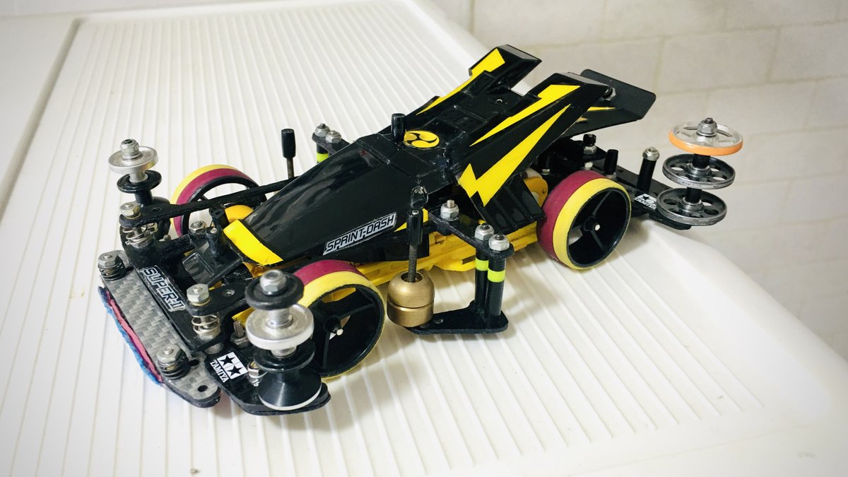 ハラダユーイチ 公式大会で車検員さんに Twitterの漫画読んでます と言ってもらえたので実質名刺 名刺代わりの ミニ四駆あげてください 名刺のかわりにミニ四駆の画像貼ります Mini4wd ミニ四駆