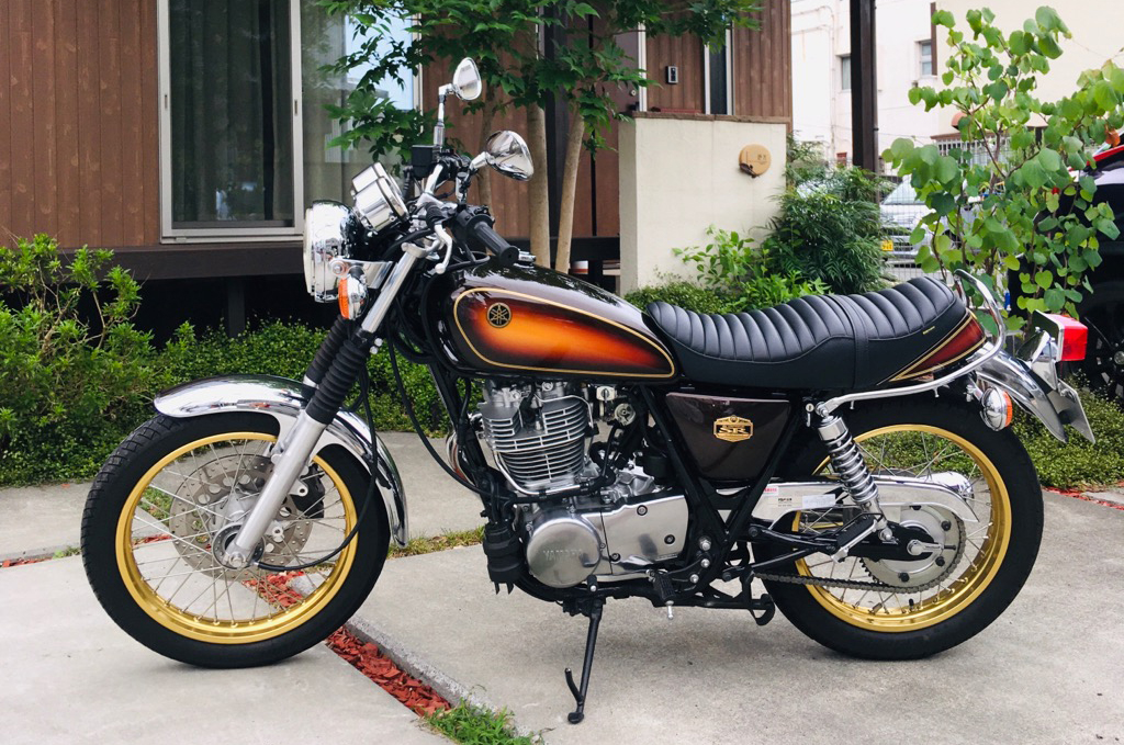 独特の素材 SR400 YAMAHA ヤマハ SR400 SR500 段付きタックロール