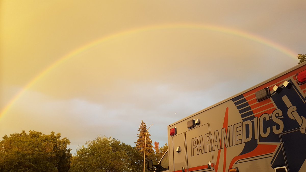 306Medic's tweet photo. I have a pretty awesome job. 

@ParkAmbulance https://t.co/Oup0Y4hacU