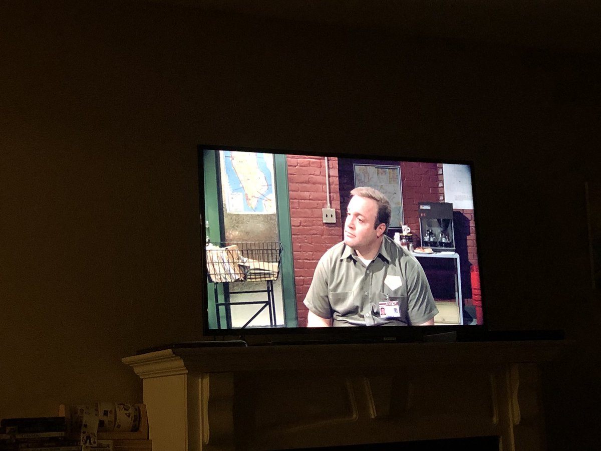 ShelliBrannum's tweet photo. #peacocktv has literally saved me from spending over $100, way over for #everybodylovesraymond and #thekingofqueens 📺♥️🎉 $4.99 per month with ads $9.99 without. SO much content!!! #classictv #currenttv #movies 🎥 https://t.co/sWFuBG0WC6