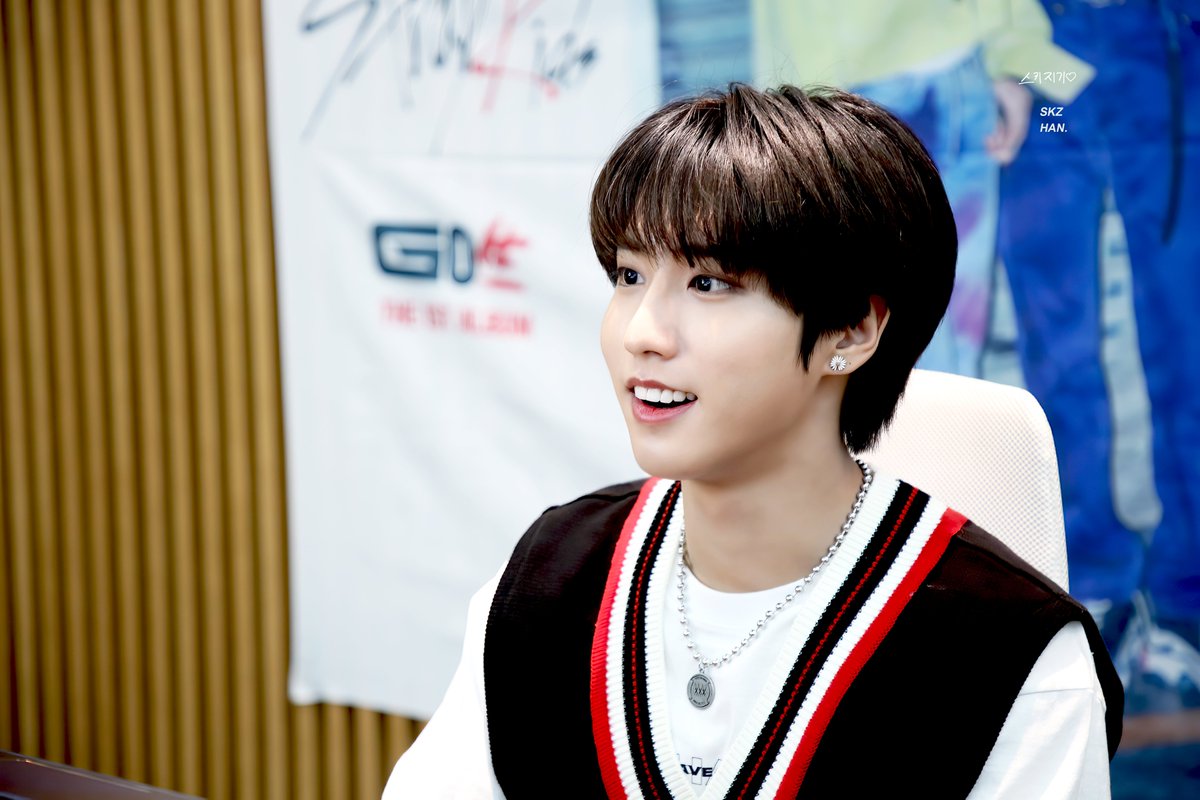 Stray_Kids's tweet photo. [스키지기]
HQ 200715 #한 #HAN
<GO生> VIDEO CALL EVENT 

#StrayKids #스트레이키즈
#GO生 #GOLIVE
#神메뉴 #GodsMenu
#Easy
#YouMakeStrayKidsStay https://t.co/15IlV3Jjre