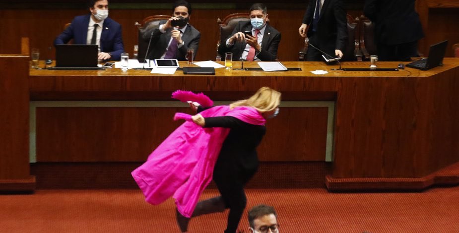 Miren esta joya de <a href="/PalavecinoCL/">Claudio Palavecino</a>: