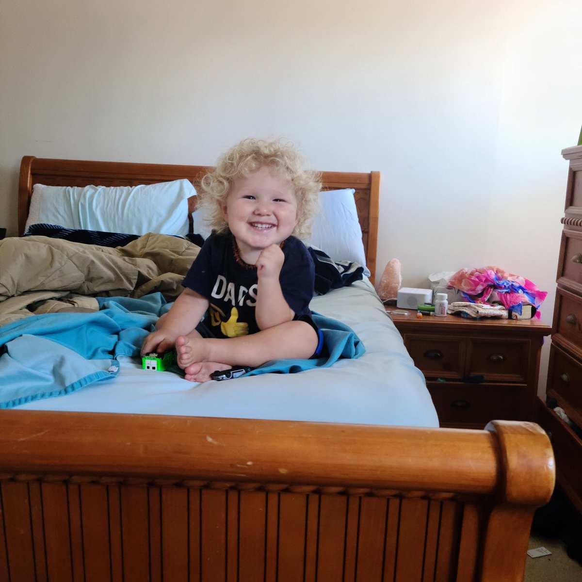 ThomasEPowellJr's tweet photo. Do you want so cheese ๐ง with that smile ๐. #irish_daily #irishfamily #irishboy #irishkid #irish #irishcutie #irishkids #irishtoddler #irishblessing #irishfun #blueeyes #blondehair #bootsandbars #bootsandbraces #bcfc #clubfootbaby #clubfootjourney #clubfoot #clubfootlife #cheese https://t.co/gA6oekvpPF