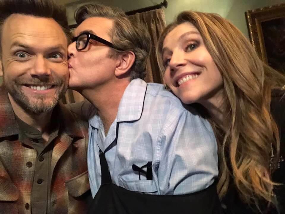 Omundson's tweet image. How ‘s this for a couple of Amazing Guest Star?! @joelmchale @sarahchalke #@PsychPeacock ❤️🦚🦚🍍
