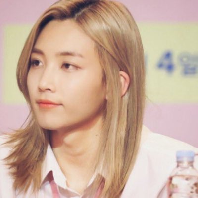 ☁️🌙
                   #NuevaFotoDePerfil