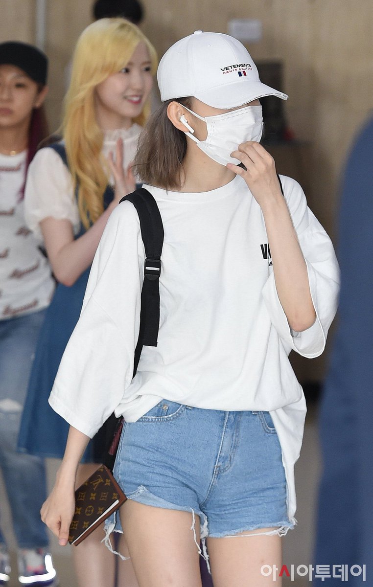 picsofsakura's tweet photo. 190717┊͙©press https://t.co/EuotstYnGX