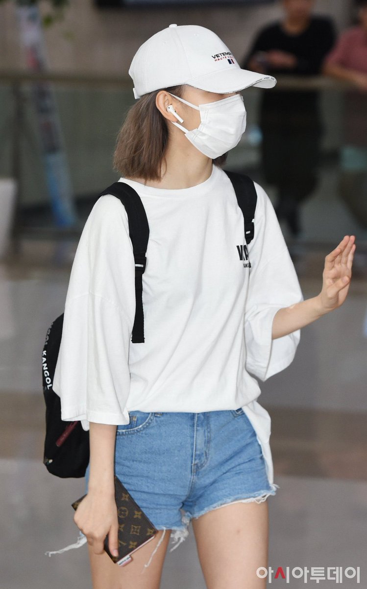 picsofsakura's tweet photo. 190717┊͙©press https://t.co/EuotstYnGX