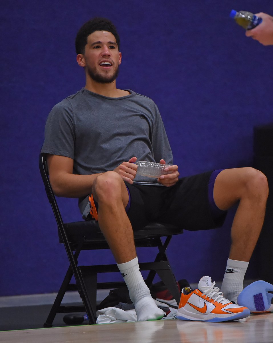 brkicks's tweet photo. .@DevinBook not playing with the Kobe 5 Protro flavors man 🔥 https://t.co/aAuYSheC3v