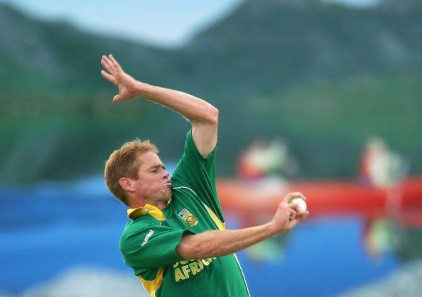 The only cricketer to achieve the double of 3000 runs and 350 wickets in both formats.
Happy birthday, Shaun Pollock 