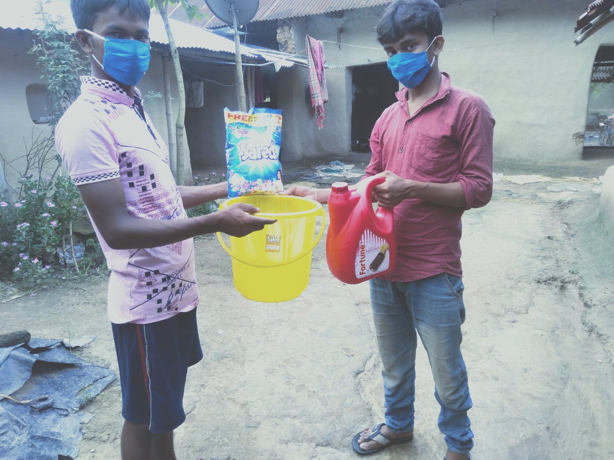 DevBakul's tweet photo. Vle -Sanjoy mahata, Dakshin Dinajpur order delivery going on from Csc Gramin e store.
#CSCDiwas
#cscwestbengal
@dintya15
@arupbanerjee35
#cscgraminestore
@mkmohikundu458 https://t.co/HLyEZkVTug