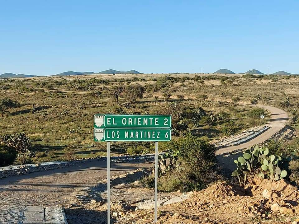 LaloMaldonadoSF's tweet photo. Avanza la construcción de la 4ta etapa del camino a la comunidad Los Martínez.
Realizamos esta obra con recurso 100% municipal 🚧🛑, sin duda mejorará la imagen y calidad de vida de los habitantes de esta zona.
#SanFelipeesProgreso #UnionTradicionyProgreso https://t.co/wt5QcJydLA