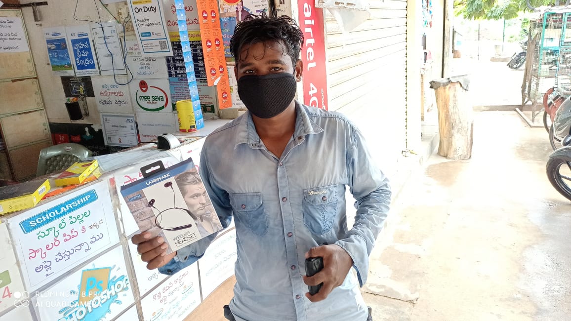 sankeesaRaj's tweet photo. #cscgrameenestore Kommu sridhar VLE Peddapalli  done  sales  through  e store.. https://t.co/Dq6CqHcFcJ
