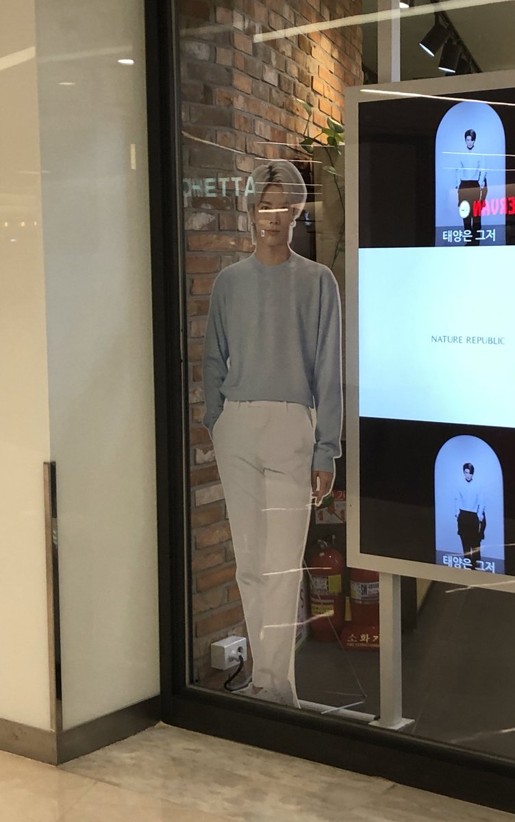 respectoldman's tweet photo. 네이처 지나가는데 우리아이가 https://t.co/VThTe4pQ63