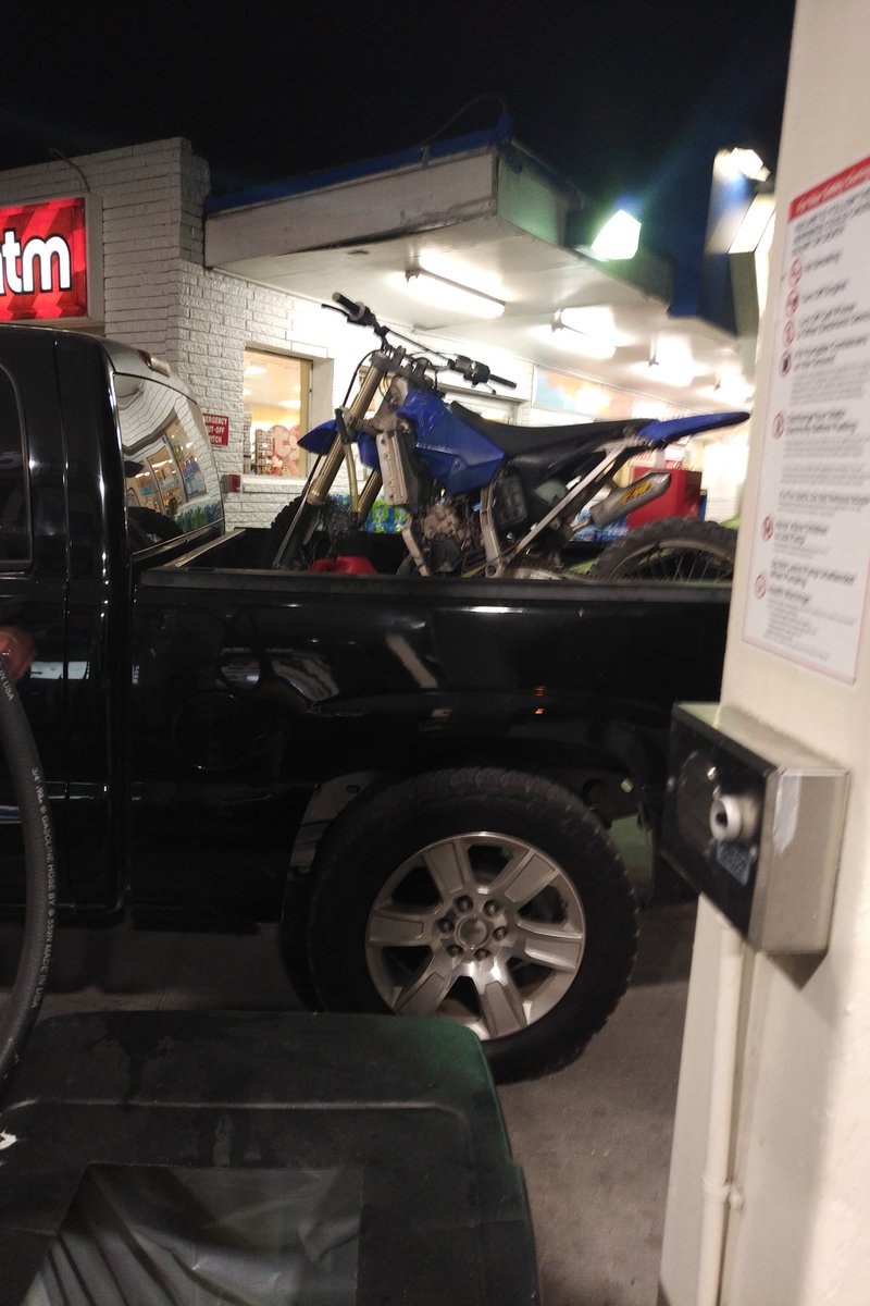 GuardianAdrian's tweet image. I make friends everywhere I go #SideWork