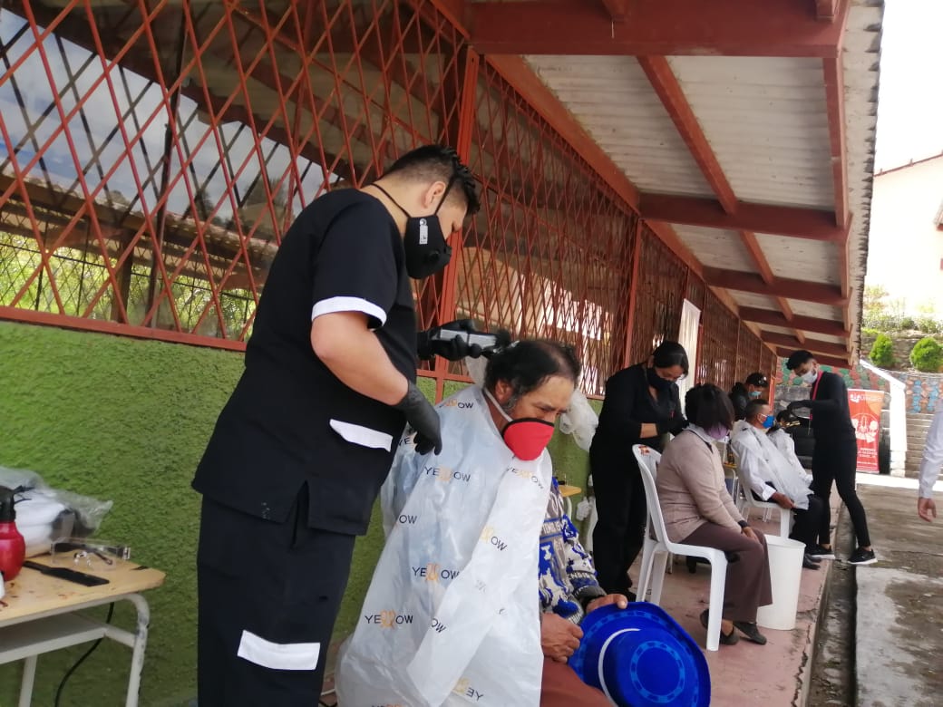 CjactivaEc's tweet photo. El compromiso con la comunidad es un acto, no una palabra"

Hoy pudimos compartír un día lleno de alegría y cariño con la comunidad de Quingeo, estrechando lazos de solidaridad en base a un trabajo mancomunado. https://t.co/V7H591rm7g