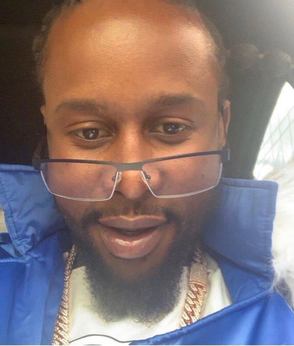 ewgraiam's tweet photo. me reading the groupchat 5 hours after the discussion because I was taking a nap https://t.co/CR3zho6bhb