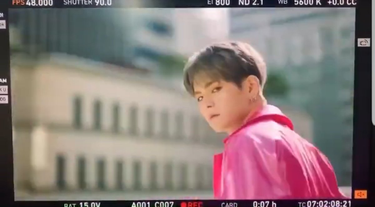 แว้กกกกก พี่โยชิมาเป็นสีเทาหม่นๆ!!!!!
ตายๆๆๆๆ แล้วอินเนอร์ส่ยตาคือเอาตาย เพลงกับเอ็มวีคือเอาฉันตายแน่ๆ
ตื่น เต้น ว้อยยยยยยยย!!!!
#YOSHI #TREASURE <a href="/treasuremembers/">TREASURE</a>