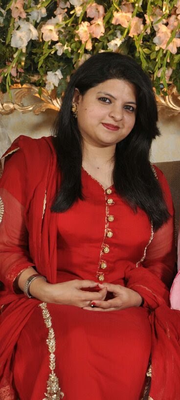 KashiKh52593665's tweet photo. Raand in red bitch https://t.co/1srRrit7f4