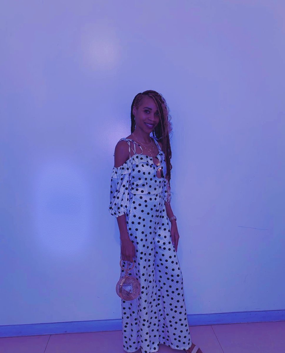 olympialarose's tweet photo. You can have anything you want in life if you dress for it.

#newyorknightlife
#executivecoaching https://t.co/A7KXZaRpre