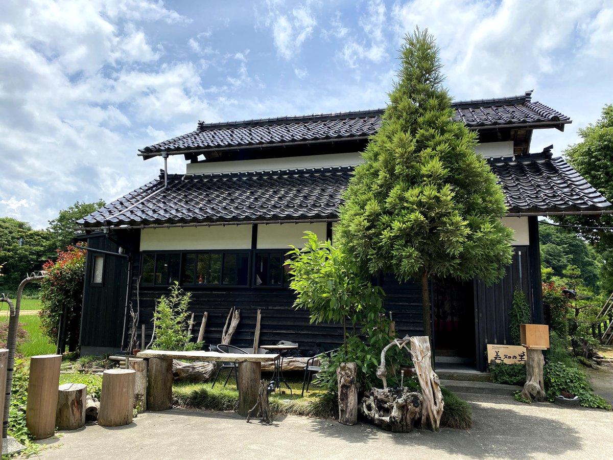 kankouredesign's tweet photo. 【安全・安心の宿の動画をSNSで発信】
https://t.co/lJCaMbi033
富山県の南砺市観��協会は、新型コロナウイルスの感染防止策を講じた市内の宿泊施設を紹介する動画をSNSで発信しています。動画は館内の様子などを紹介するページと、オーナーまたはスタッフが特徴やコロナ対策を紹介する2部構成です。 https://t.co/cvN9X2WdMF