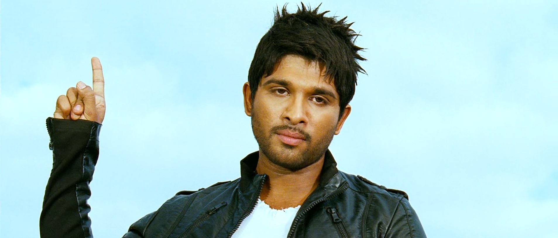 Allu Arjun Wallpaper wallpaper by therealeram - Download on ZEDGE™ | b43b