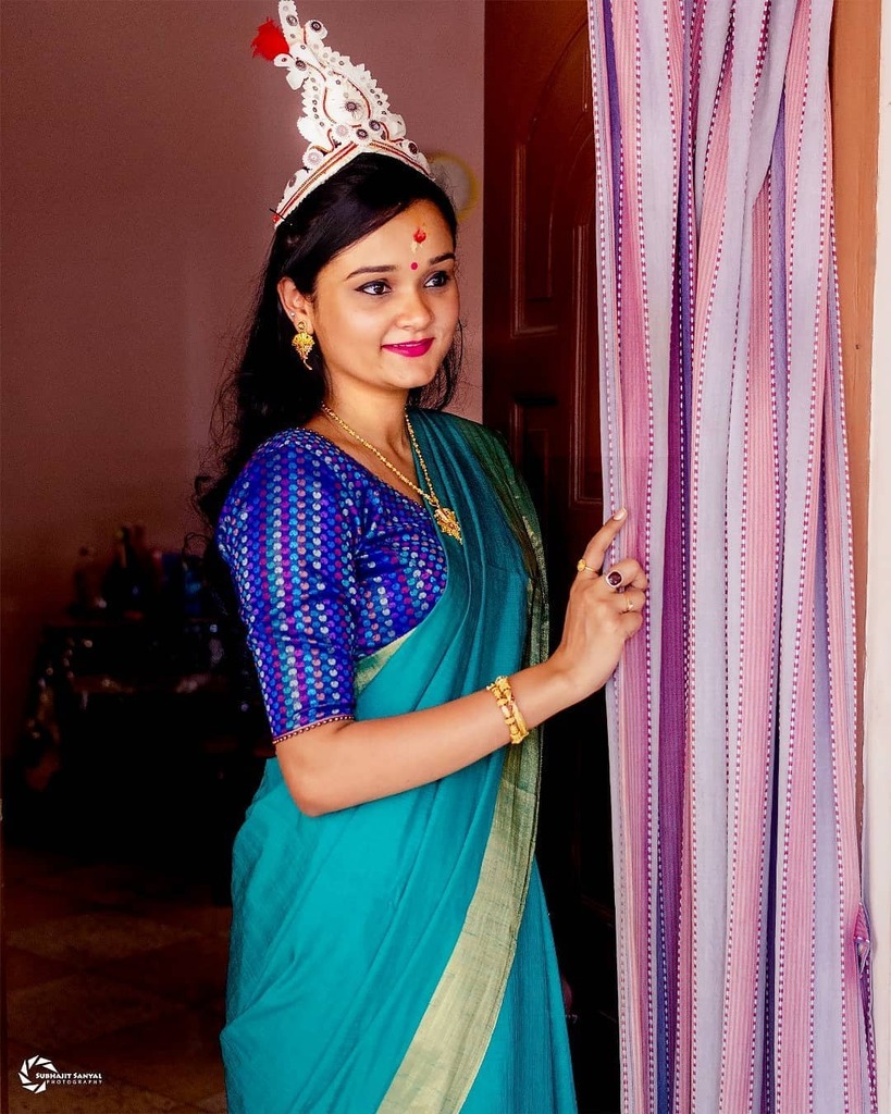 SanyalJit's tweet photo. I am going to adopt a new role in my life from today - "Bride-to-Be"
@subhajit_sanyal_photography
.
.
Shot For : @charcoal_and_vermillion
.
.
For bookings and queries you can call / text / whatsapp us on +91 8240464085
.
.
_________
Head over to https://t.co/N6cplzVAv5(direct … https://t.co/4vuvtuDX27
