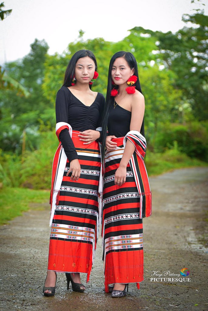Beautiful Arunachal ladies in traditional attire. #arunachal  #arunachal_pradesh #arunachal_pradesh… | India traditional dress, National  clothes, Traditional attire