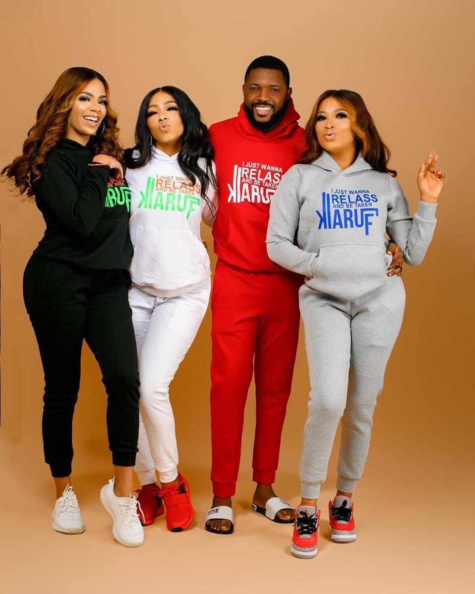 Amarachitweets's tweet photo. Walahi this merch is for everone,😍 2020 has been a Rollercoaster😩, we all need to "relass and be taken kiaruf"😋

#RelassMerchOut
#RelassMerchRestocked https://t.co/bhVSlVE9mh
