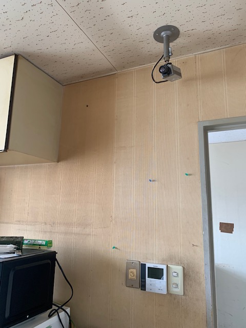 kkcplan's tweet photo. 防犯カメラの設置工事

1、2枚目が設置前です

防犯カメラの設置や照明タイマー・センサーの設置などもやっていますのでお気軽にお声掛けください😁

＃防犯カメラ　＃照明タイマー　＃センサー https://t.co/owWz0UpyAi