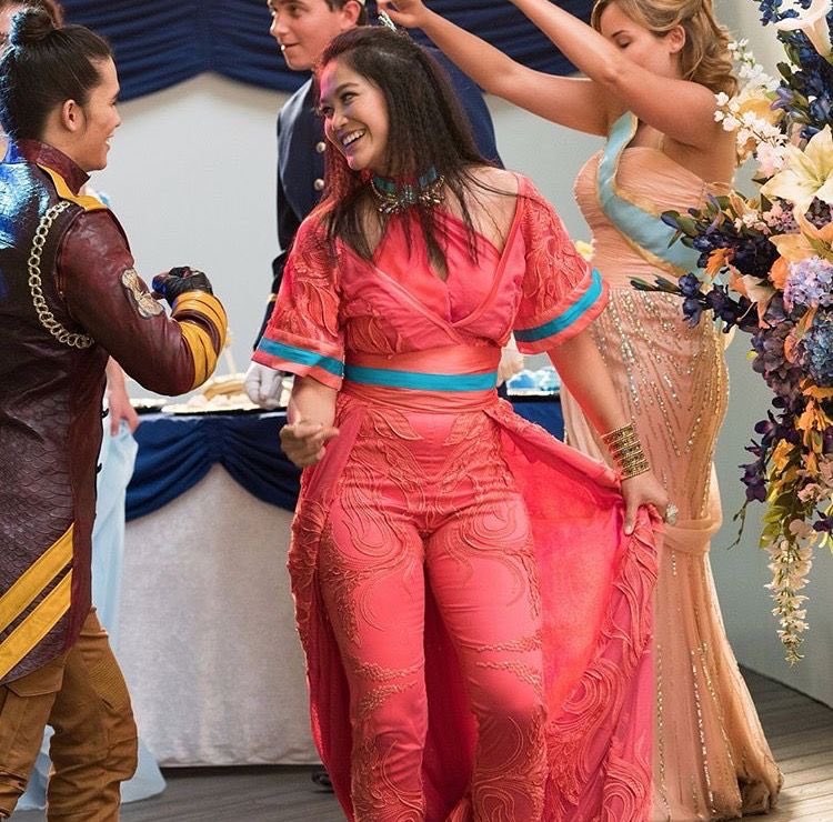 uhohtae's tweet photo. I’ll be honest I spent the episode being obsessed with the fact that Kora was Lonnie in descendants. https://t.co/o1yPmqXfHh