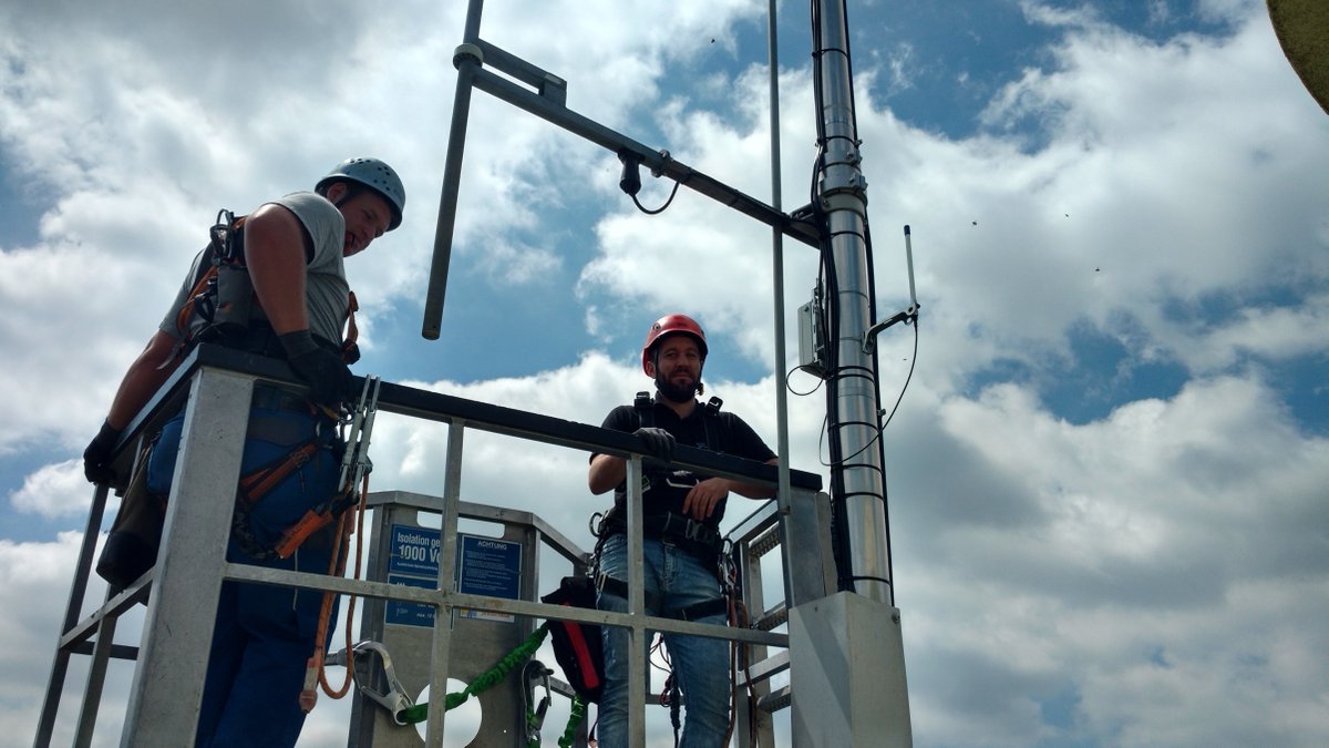 Pfalzwerke's tweet photo. Mit unserem #Funknetz haben wir jetzt den Ringschluss um den #Pfälzerwald geschafft. Damit sind Großteile unseres rund 6.000 Quadratkilometer großen #Netzgebiets mit der Zukunfts-Technologie# LoRaWAN erschlossen. Mehr Infos: https://t.co/ALQW0tHsW6 https://t.co/z4uwOeDJdh