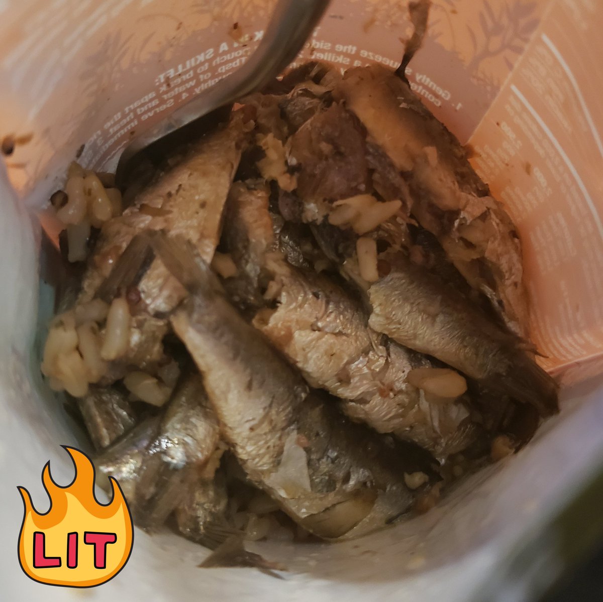 freqlord's tweet photo. Mine's King Oscar Sardines in Olive oil with Quinoa and Brown Rice. 
You got any "gross" foods that you love? https://t.co/XTPuwDSDYy