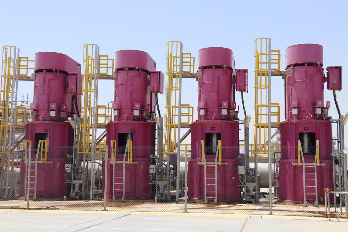 PortandFreezone's tweet image. بعد تأسيسها في العام 2006، استطاعت شركة مجيس للخدمات الصناعية أن تثبت حضورها كمزود حصري لخدمات المياه في ميناء صحار والمنطقة الحرة، حيث توفر مجموعة شاملة من حلول المياه مثل التبريد بمياه البحر، ومياه الري، إلى جانب مياه الشرب النقية، وخدمات معالجة النفايات السائلة في السلطنة.