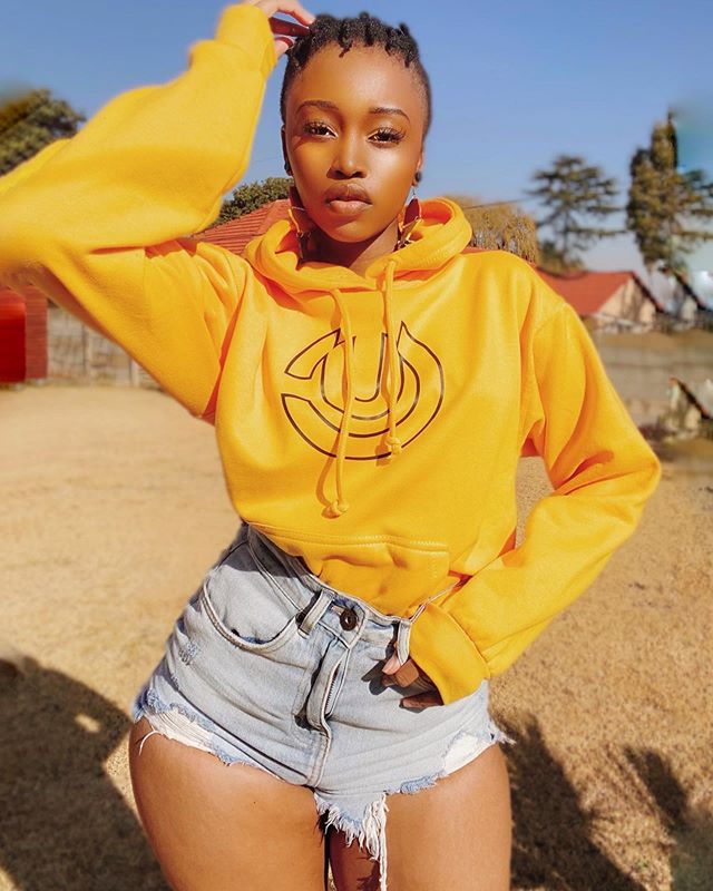 Drop your handle and follow whoever ❤️ it.☺️☺️☺️