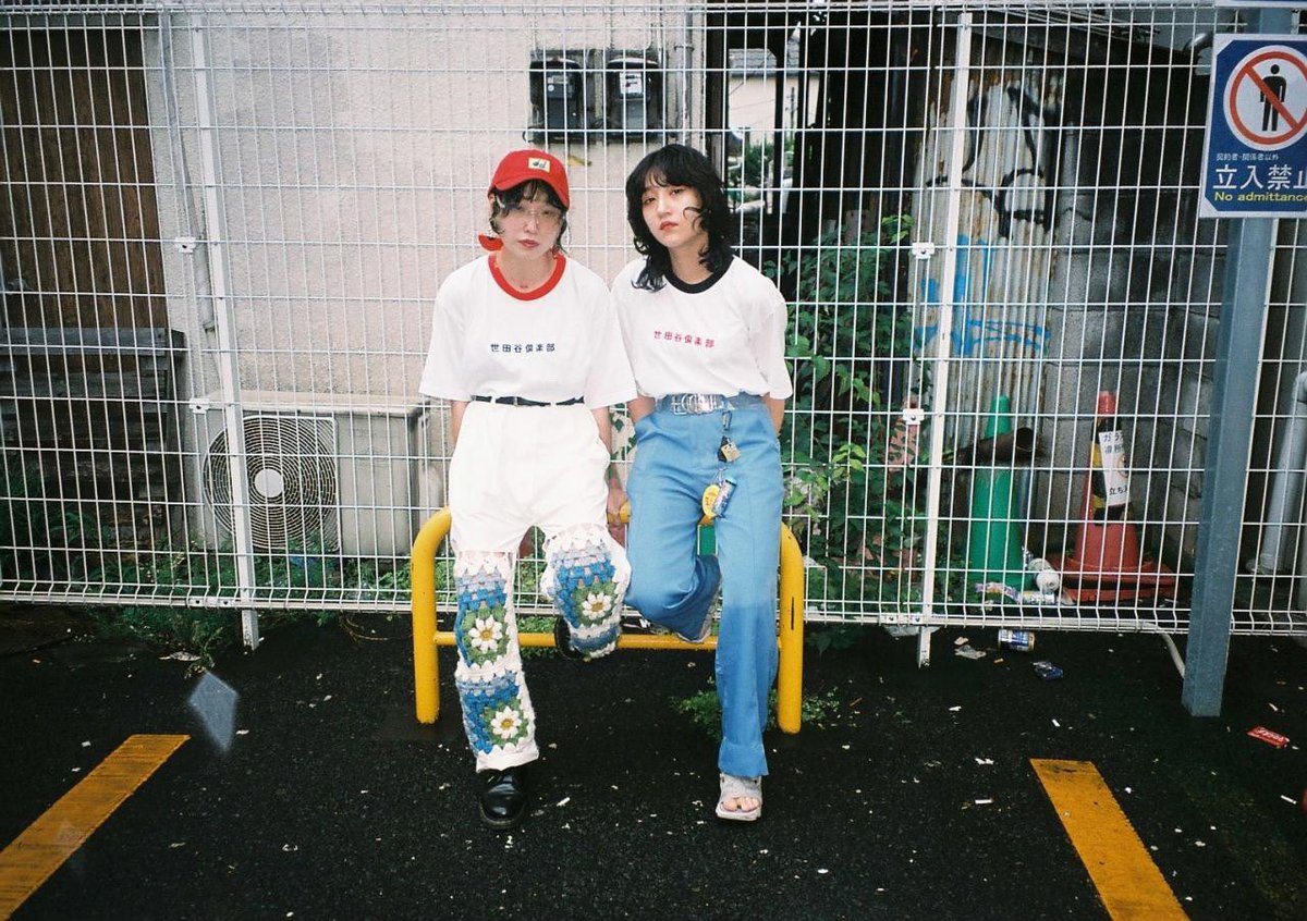 setagaya_club's tweet photo. information💭

世田谷倶楽部のTシャツがでました
(Red×White・Black×White )

各Lサイズ・3000yen

購入はこちらから↓
https://t.co/fFVT6M1o0n

またこの世田谷倶楽部をフォロー・RTしてくれた方の中から抽選で1名様にサイン入りTシャツをプレゼントします🏕
〆切は1週間後の23日まで！ https://t.co/4dIrzev1tU