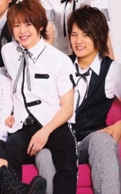 Hey!Say!JUMP sitting/lying on top of eachother - A Thread